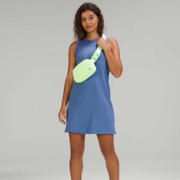 Hot New Release:: Lululemon Everywhere Belt Bag in Faded Zap 🤩 - Picture 4 of 4